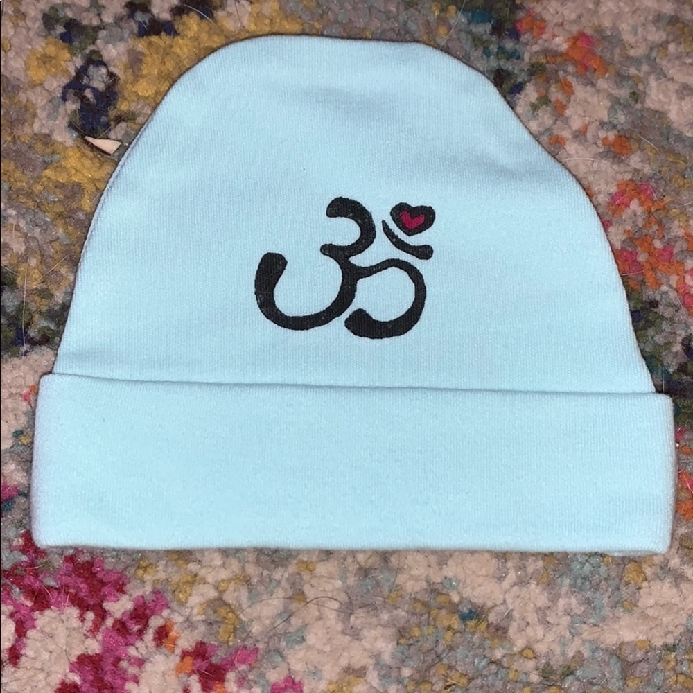 Om infant hat
